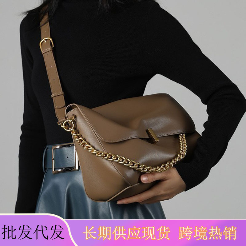 Universal design fashionable trend capacious one-shoulder bag
