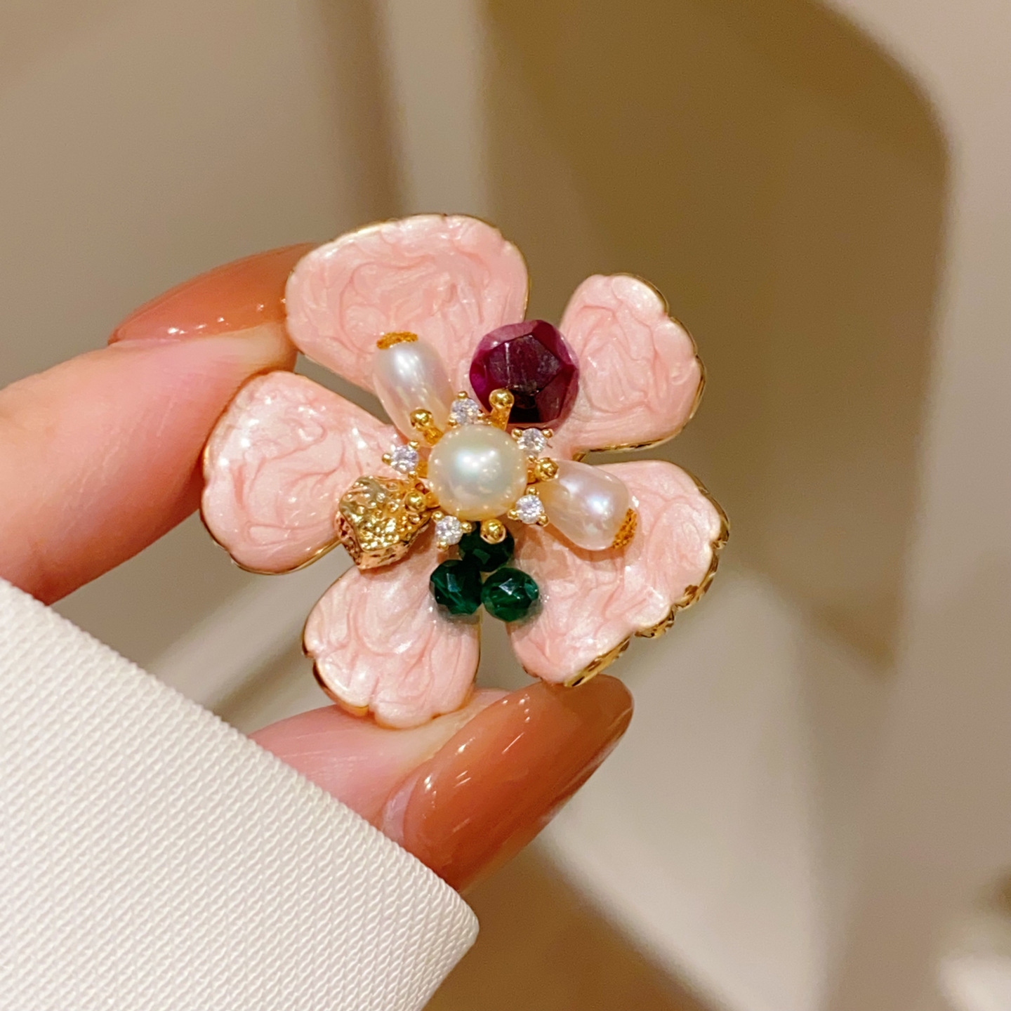 Retro New Chinoiserie Fairy-Like Pink Enamel Flower Brooch Corsage Elegant Elegant Natural Pearl Pin Buckle