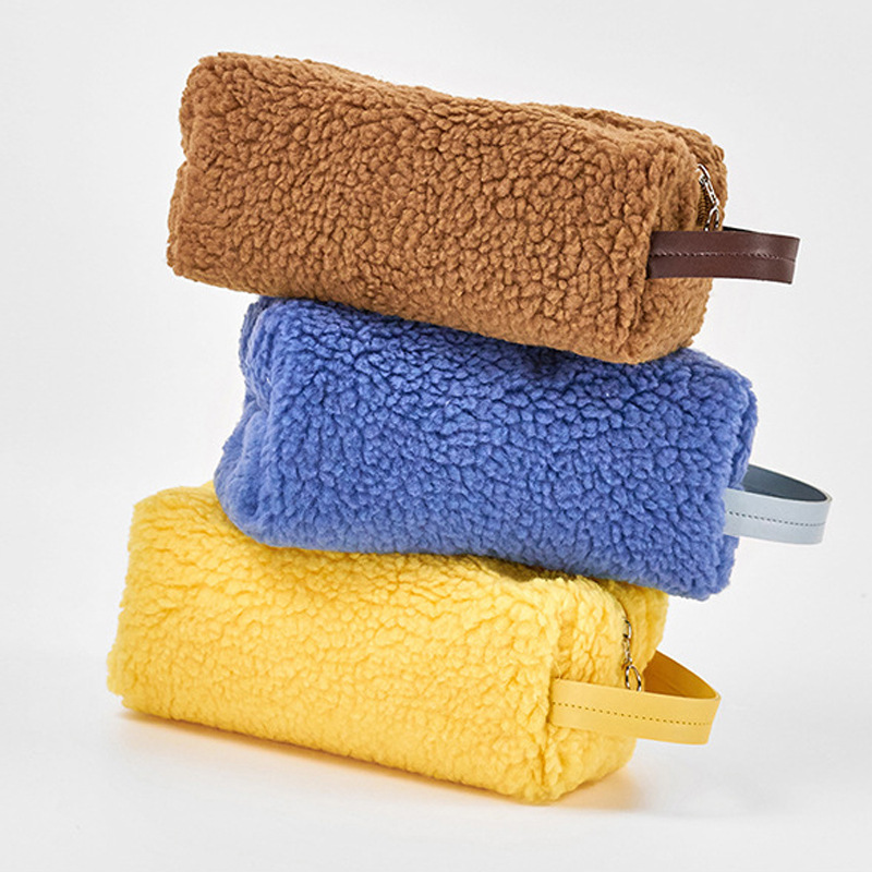 ����ë�޻�ױ���ﶬ�ɰ�Ů���¿�Ů����������Я��ױ������LOGO