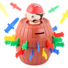 创意桌面整蛊游戏 儿童24把匕首海盗桶玩具 多人聚会搞怪木桶玩具