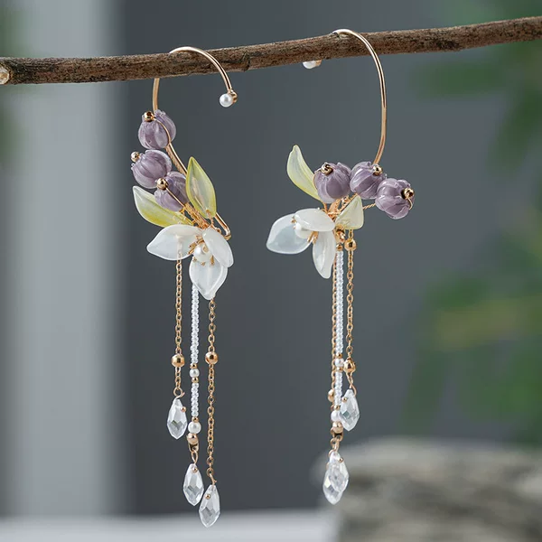 Autumn new super fairy aesthetic temperament antique lily of the valley fu ear hanging accessories cheongsam Chinese clothing tassel earrings wholesale