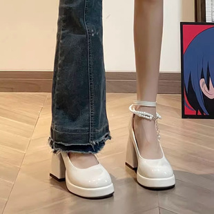 ��ʽ������Ů�L����Ь������Ь�ӷ�ˮ̨�߸�ЬŮһ�ֿێ��ָ���Ь