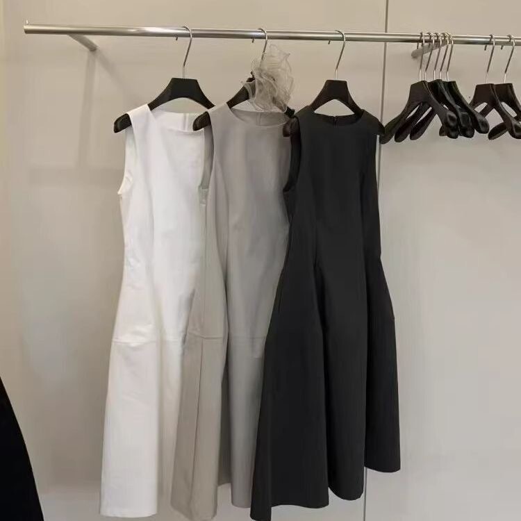 Floral White Sleeveless Vest Dress 2026 Summer New Style Petite Black Commuter Waist-Cinching Slimming Long Dress