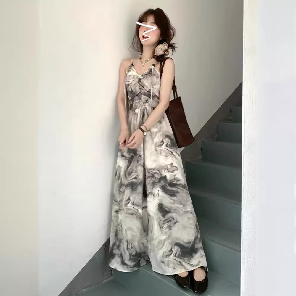 新中式复古水墨画v领吊带连衣裙子女装夏季茶歇气质收腰显瘦长裙