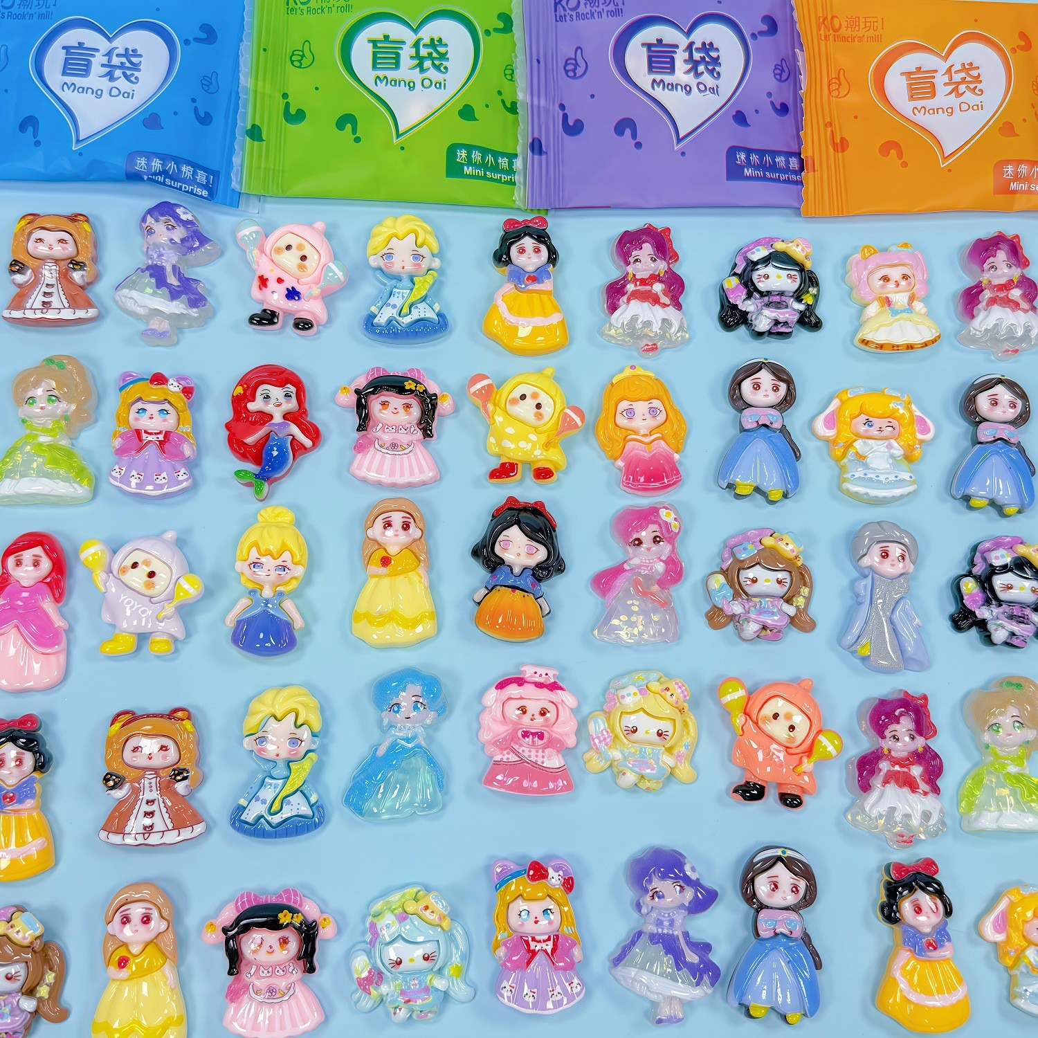 Blind bag mini princess accessories for little girls, resin accessories for girls' pretend play, prize blind boxes, trendy toys