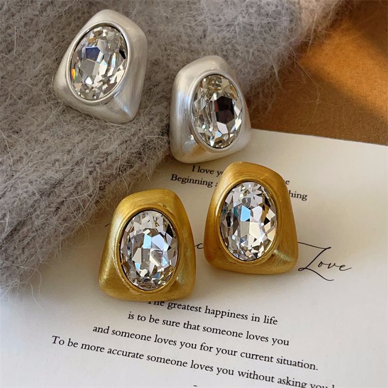 Niche Design New Irregular Brushed Faceted Zircon Stud Earrings, Old Money Style Exquisite and Elegant Earrings, Minimalist Ear Accessories