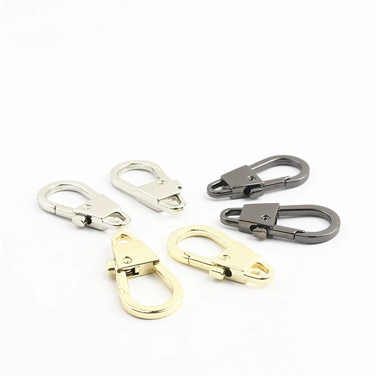 Bag accessory, golden keychain on chain, wholesale