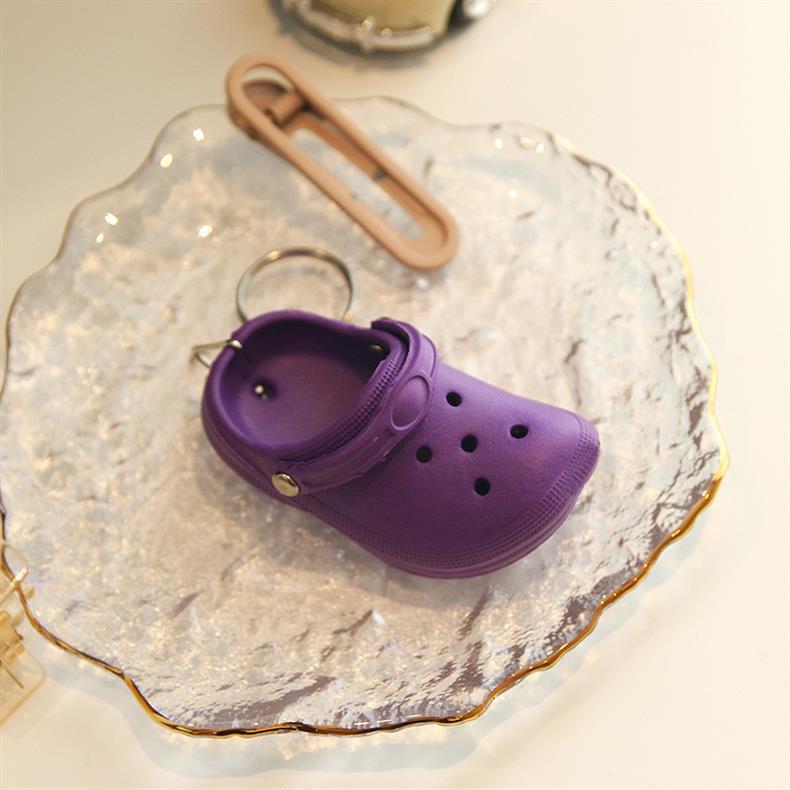 Cute Shoe Plastic Unisex Bag Pendant Keychain display picture 10