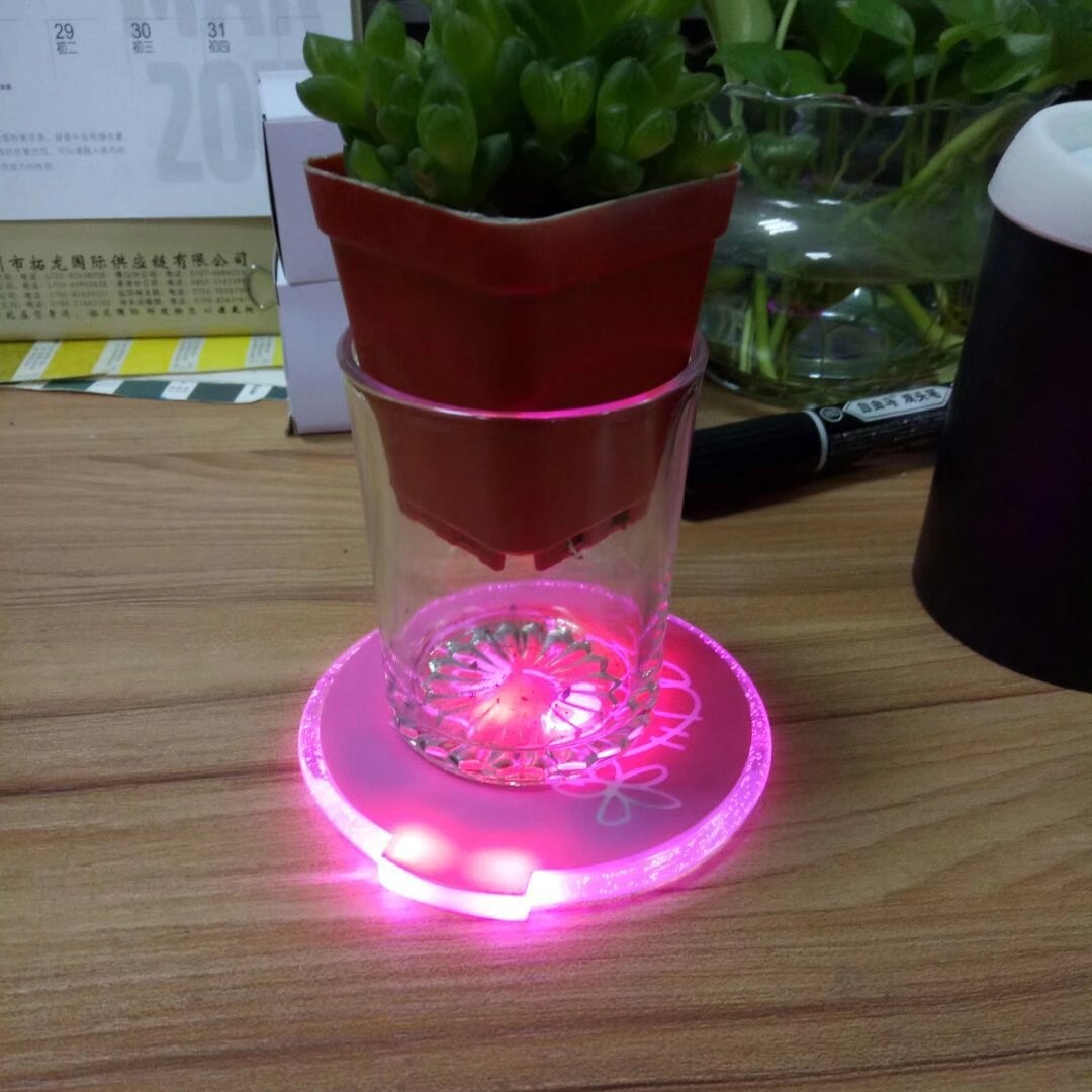 La inducción de gravedad llevó emisora de luz posavasos emisora de luz Coaster bar KTV fiesta atmósfera LED colorido posavasos botella de vino