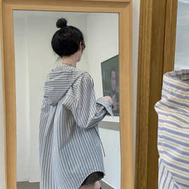 小众中长款rsize连帽条纹衬衫女ve早秋设计o外套感2024防晒衬衣
