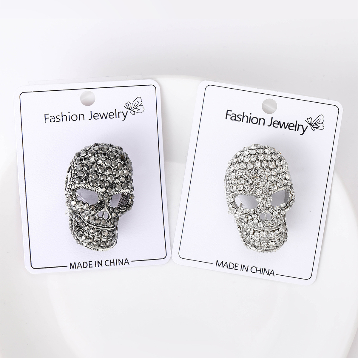 23g Weight Rhinestones Inlay Material Punk Pin Skull Alloy Plating Inlay Rhinestones Women's Brooches