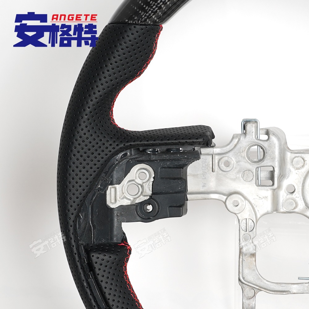 Suitable for the New Toyota Tacoma Tacoma/Tundra Real Carbon Fiber Car Steering Wheel Modification