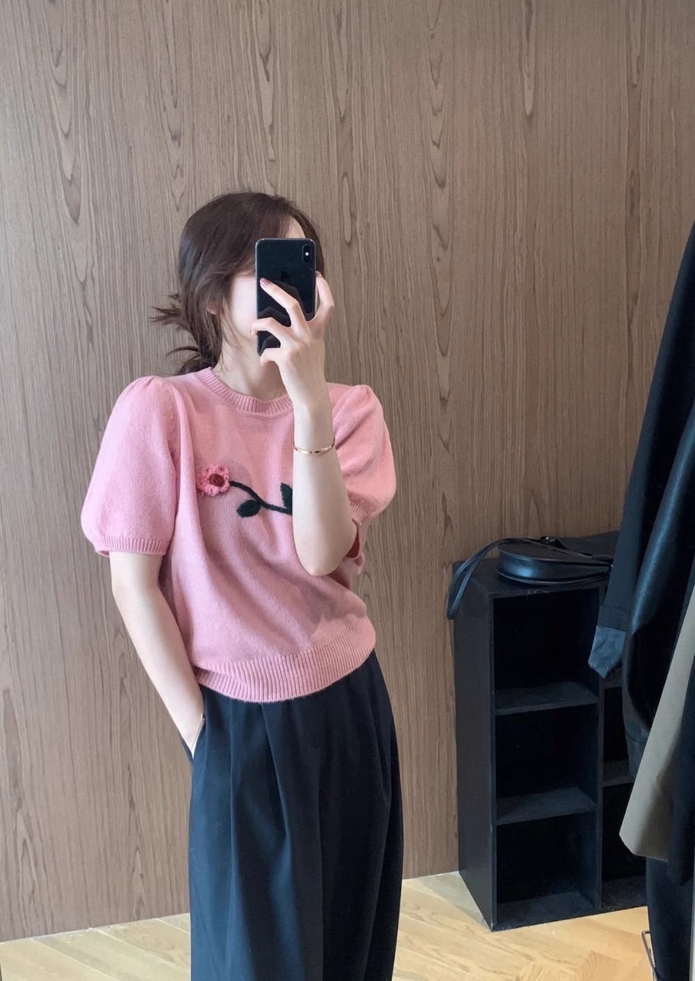 Áo thun nữ tay ngắn cổ tròn họa tiết hoa dệt kim kiểu Chanel phong cách bong bóng — Màu hồng chi tiết 5