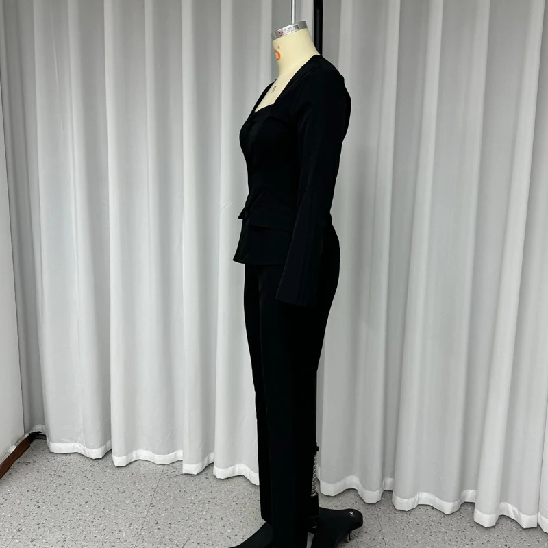 Elegant Trousers Styling Example