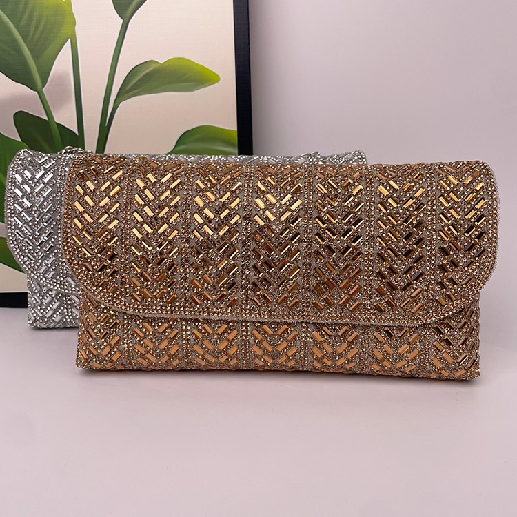 Pochette da sera elegante con strass per matrimoni e feste_voghion.com