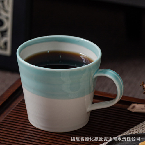 Taza de color moca taza de porcelana de gres taza de café de agua potable para el hogar taza de desayuno de pareja de oficina de lujo ligero y alto valor