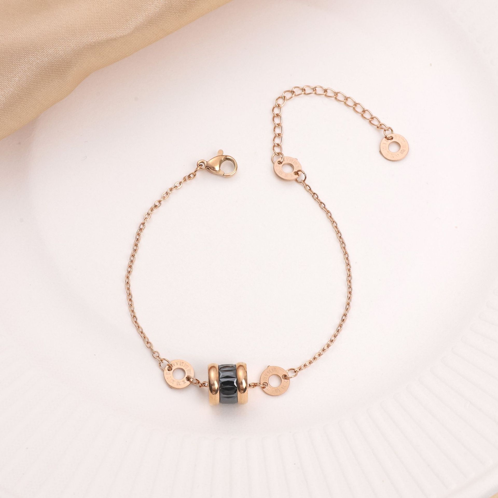 Corea del Sur vientos nicho amigo de la pulsera no se desvanece el diseño de alto nivel de oro rosa pulsera de titanio acero mujer