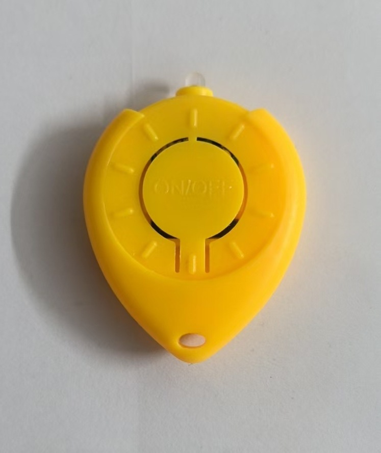 Transfronterizo inteligente inducción giroscópico balón de vuelo mágico balón de suspensión luminoso UFO platillo volador giroscopio de punta de dedo