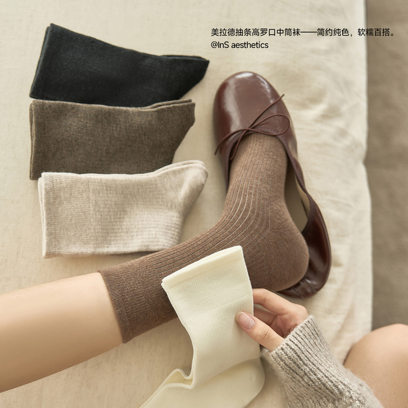 26 new autumn mid-calf women's socks with ribbed wide cuffs, earth-tone color scheme, seamless cotton socks 26 new autumn mid-calf women's socks with ribbed wide cuffs, earth-tone color scheme, seamless cotton socks