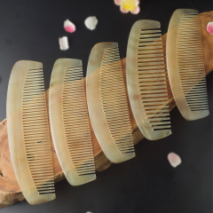 本物の牛の角の櫛の携帯ミニ羊の角の大きい櫛の女性は結びません。