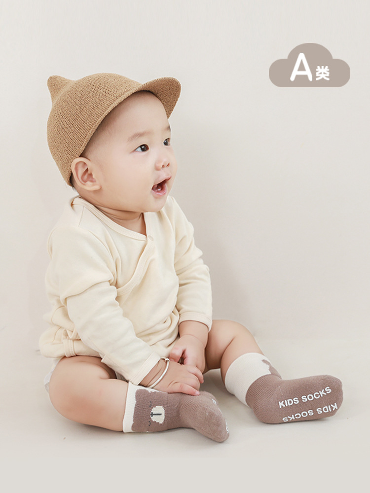 Calcetines de bebé recién nacidos primavera y otoño boca suelta sin hueso pies no apretados calcetines de bebé lindo dibujos animados invierno media pantorrilla calcetines de algodón