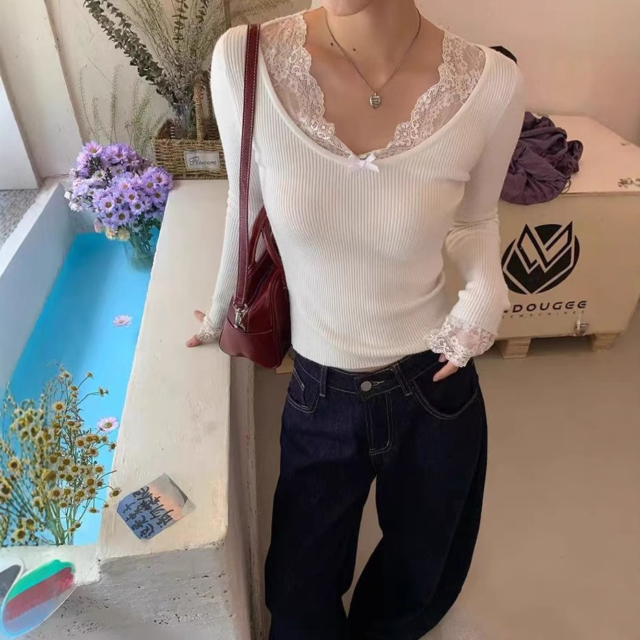 하이 엔드 레이스 바느질 긴팔 스웨터 여성의 가을과 겨울 새로운 서양식 슬림 핏 내부 우아한 가짜 투피스 탑