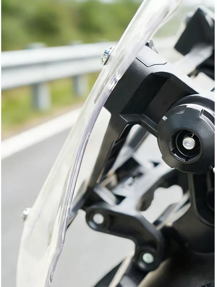 Suitable for Dayang V-Rui ADV150 front windshield modification, heightening and thickening transparent chest protector windscreen accessory