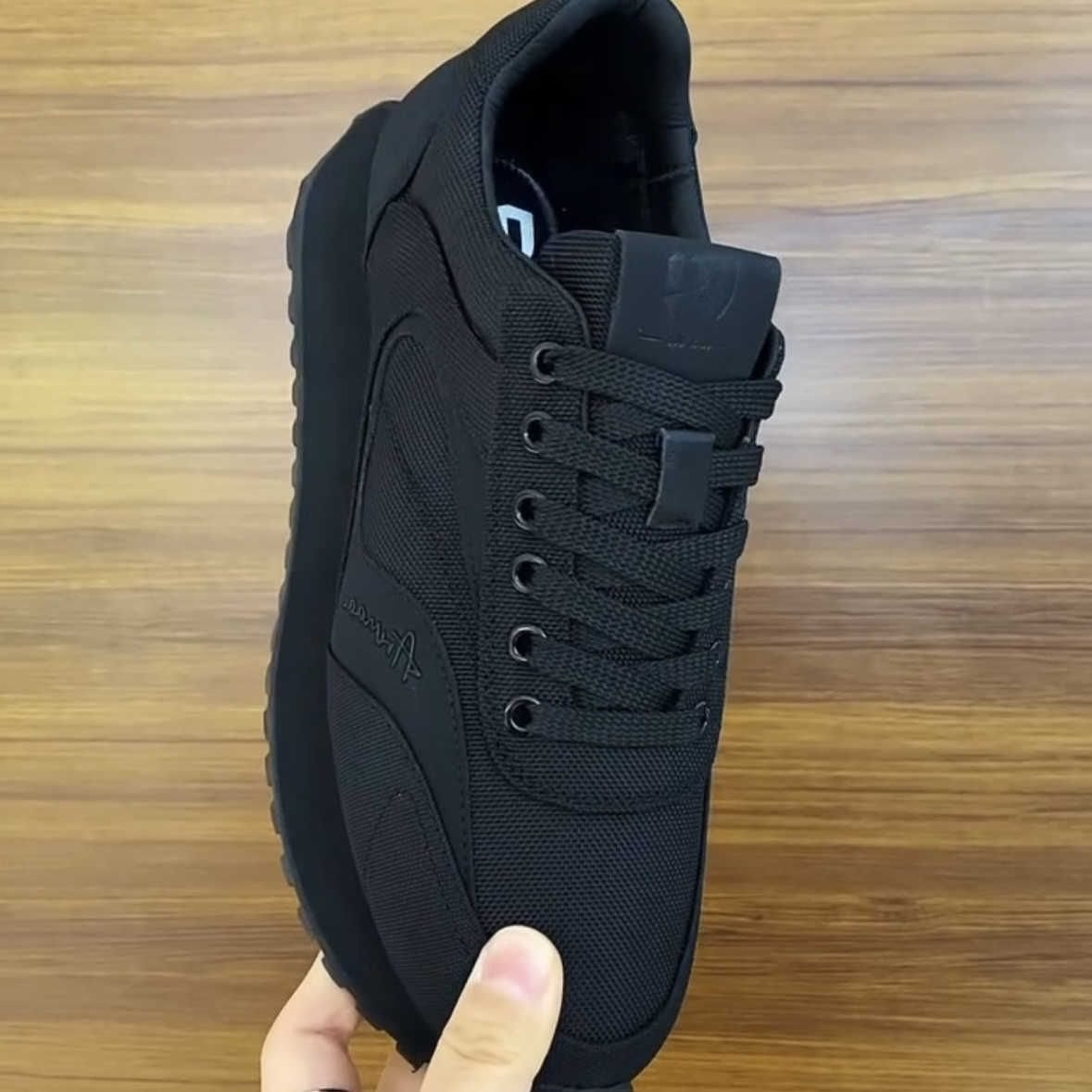 남성 신발 봄 2025 캐주얼 새로운 다목적 남성 통기성 한국 스타일 캐주얼 포레스트 검프 조깅화