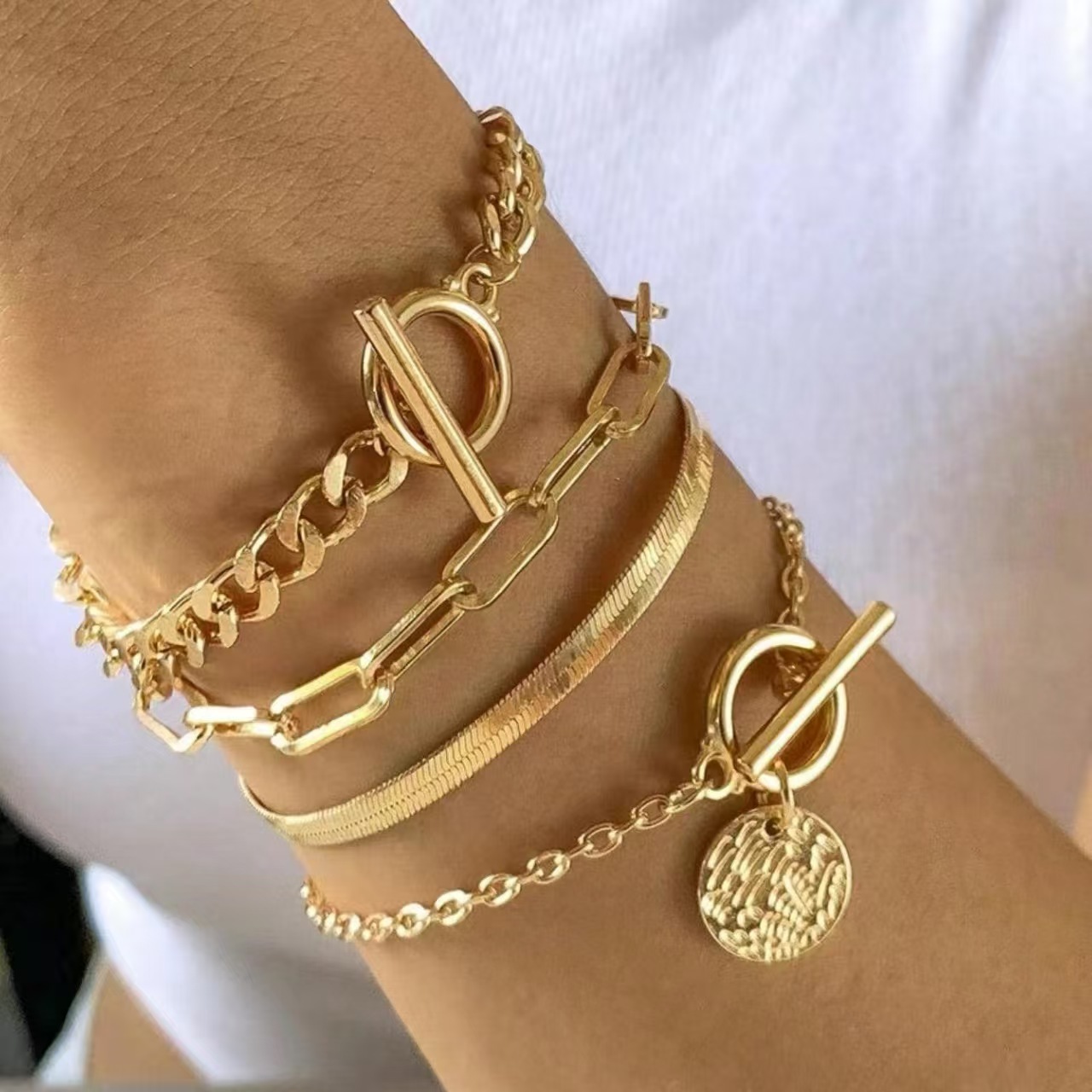 European and American Cross-Border Jewelry Hip-Hop Snake Bone Chain Popular Hand Jewelry Set Retro Metal Ot Buckle Chain Bracelet for Women