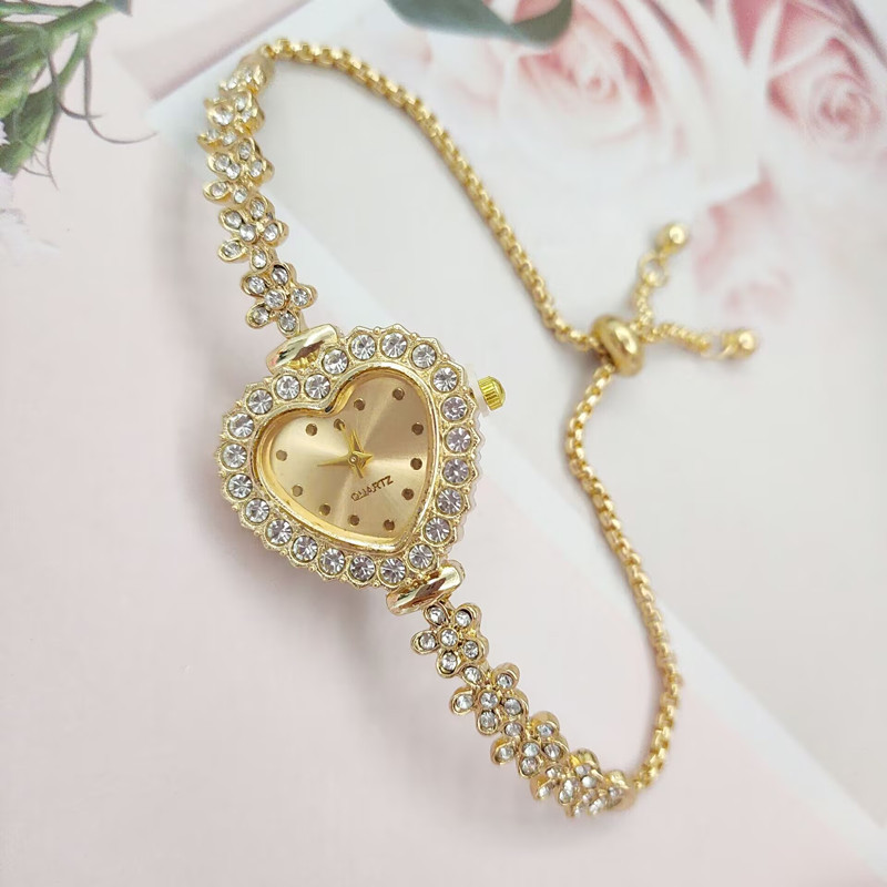 40g Weight Ordinary Glass Mirror Material Alloy Strap Material Watch Classification Pointer Display Type Buckle Buckle Style Heart-Shaped Dial Shape Holiday, Banquet, Selfie Occasion Quartz Movement Heart Shape Pattern Women's Gender Elegant, Lady Style Elegant Lady Heart Shape Buckle Quartz Watch Women's Watches 4