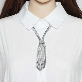 韩版重工钉珠水钻装饰长袖衬衣女个性时尚百搭蝴蝶结镶钻领带衬衫