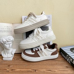 Women's Thick Sole 2022 New Trendy, Versatile, and Unique Comfortable Leather-Like Canvas Sneakers