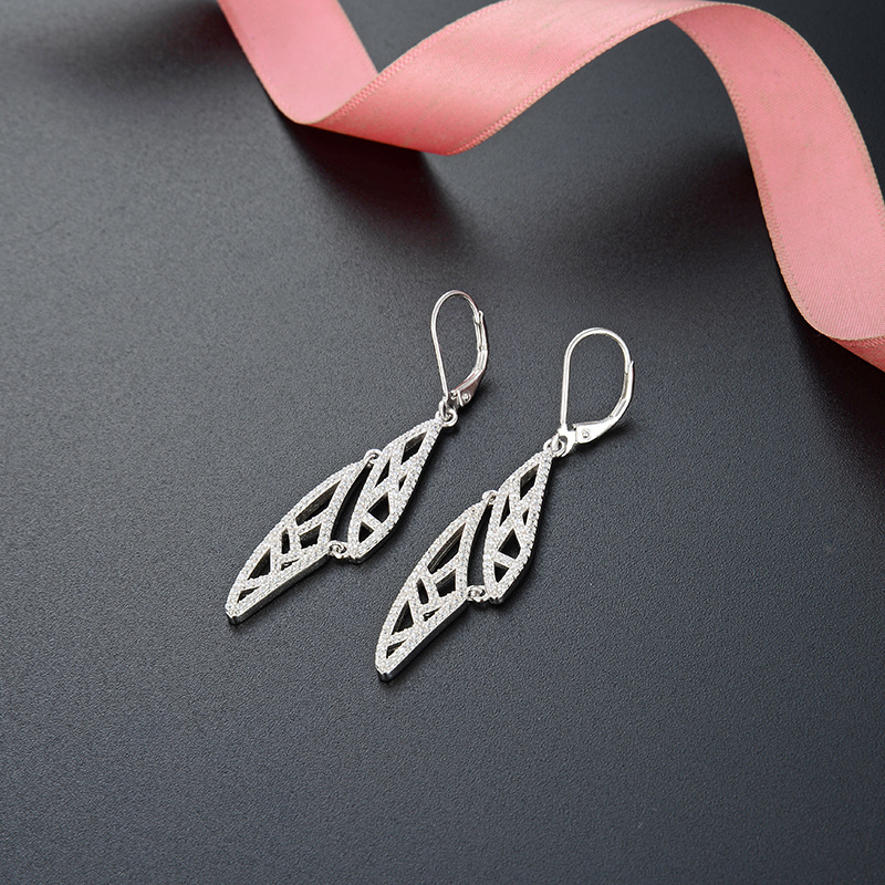 Pendientes de joyería popular de estilo simple Corea del Sur s925 pendientes de diamantes de plata completos pendientes de accesorios creativos para mujeres transfronterizas