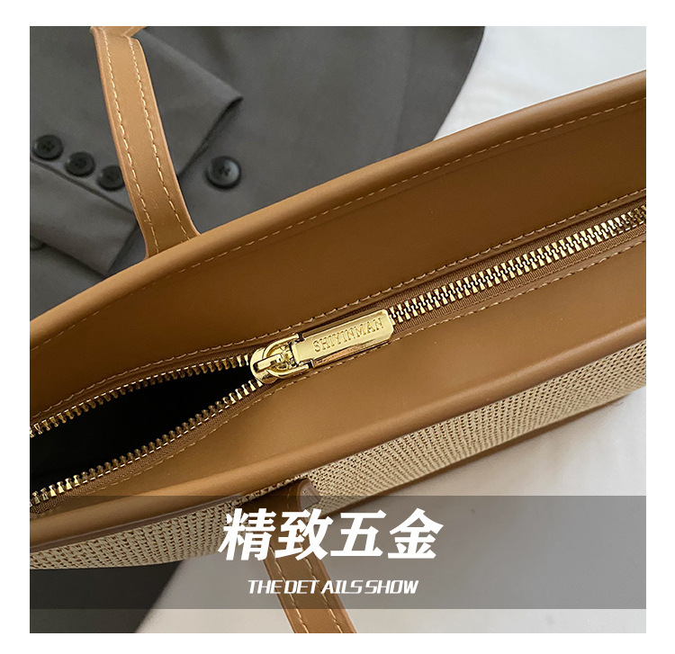 Straw woven letter large-capacity bag 2025 single-shoulder large bag for women, new beach woven summer Korean-style tote bag Application Scenario