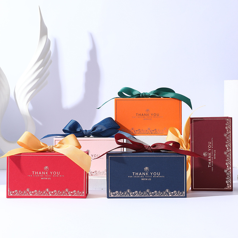 现货手提婚礼喜糖盒结婚糖果包装盒婚礼回礼包装盒子免折叠硬盒