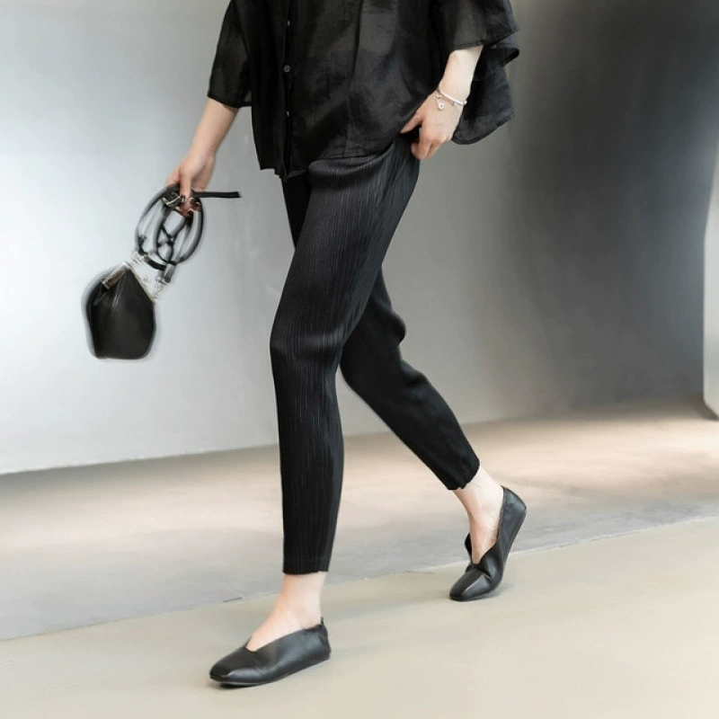 SIMPLE BLACK Miyake черные морщинистые тонкие повседневные одинарные брюки-карандаш базовый слой