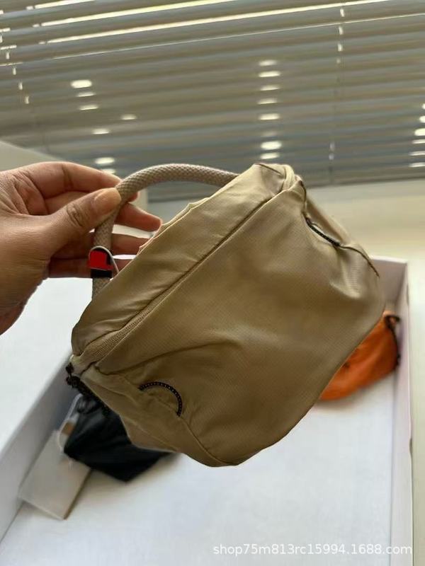 25新款日系户外运动单肩男女 腰包胸包情侣通勤腋下包简约时尚包|undefined