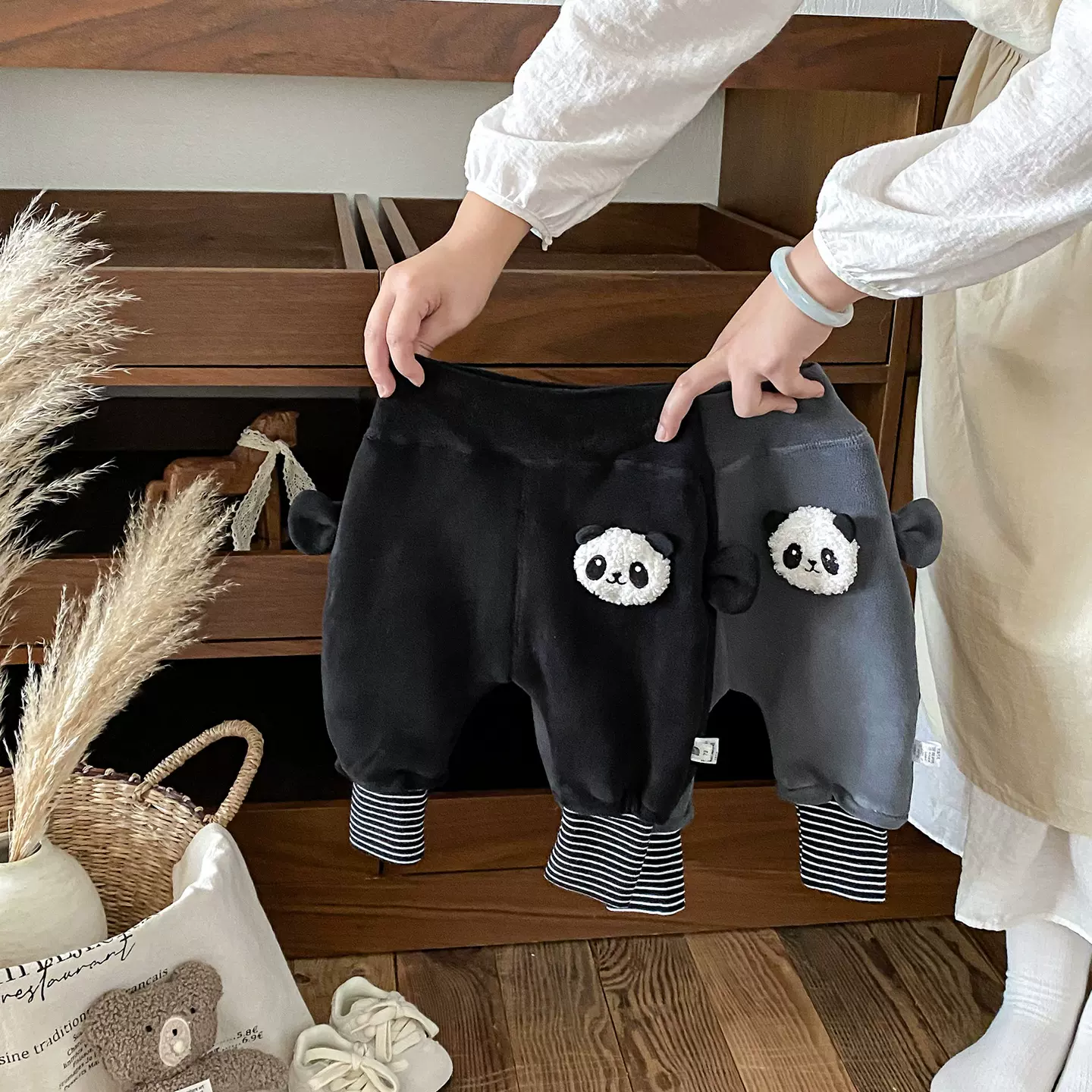 点兮2025秋冬新款婴幼儿加绒加厚熊猫卫裤宝宝百搭摇粒绒大PP裤子