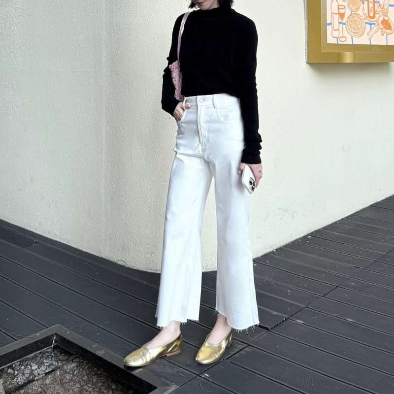 Pre-Sale Spring/Summer Stylish Hip-Slimming Straight-Leg Wide-Leg White Jeans with Relaxed Frayed Edges, Cropped Length, High-Waisted, Vintage Style
