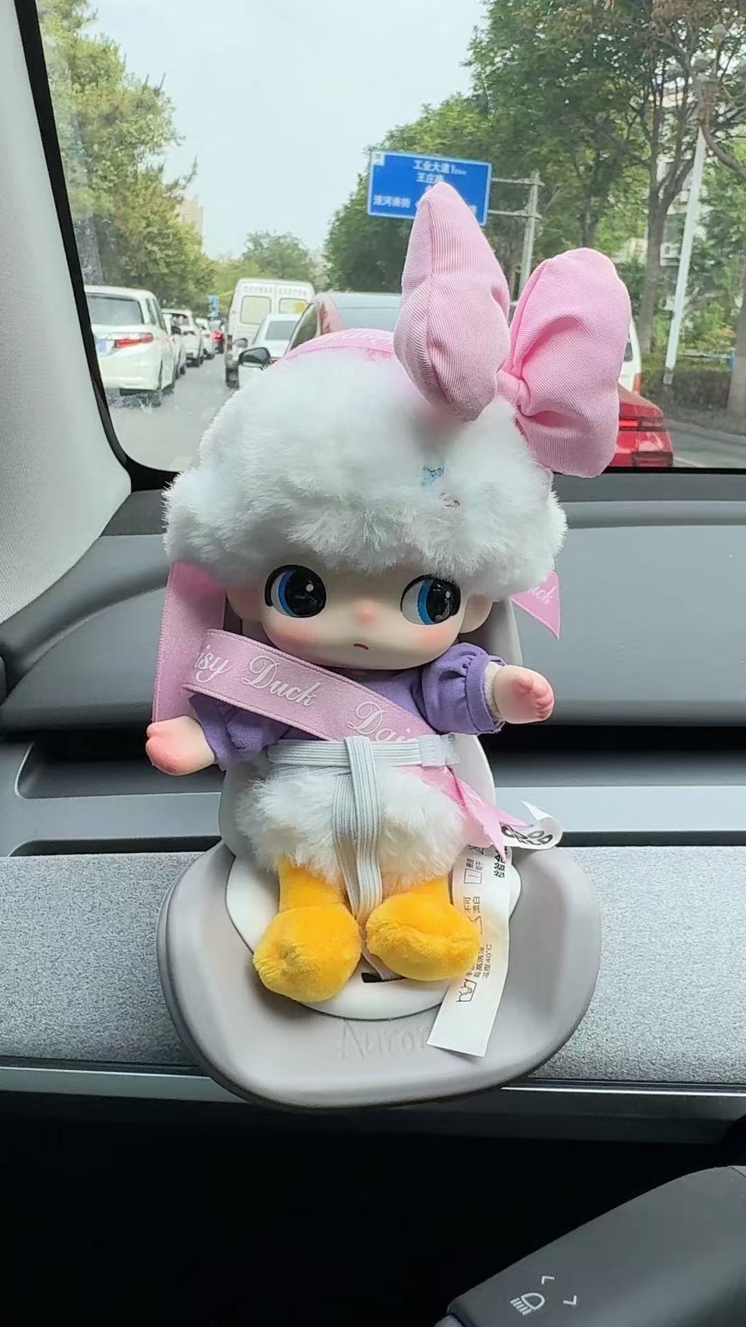 Labubu Adapts to Safety Seats, Aromatherapy Air-Conditioning Outlets, Cute Car Ornaments, Doll Accessories