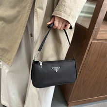 ����Ů2025�¿�ţ��б����p��ٴ�r�з����μ���ļ�����С��