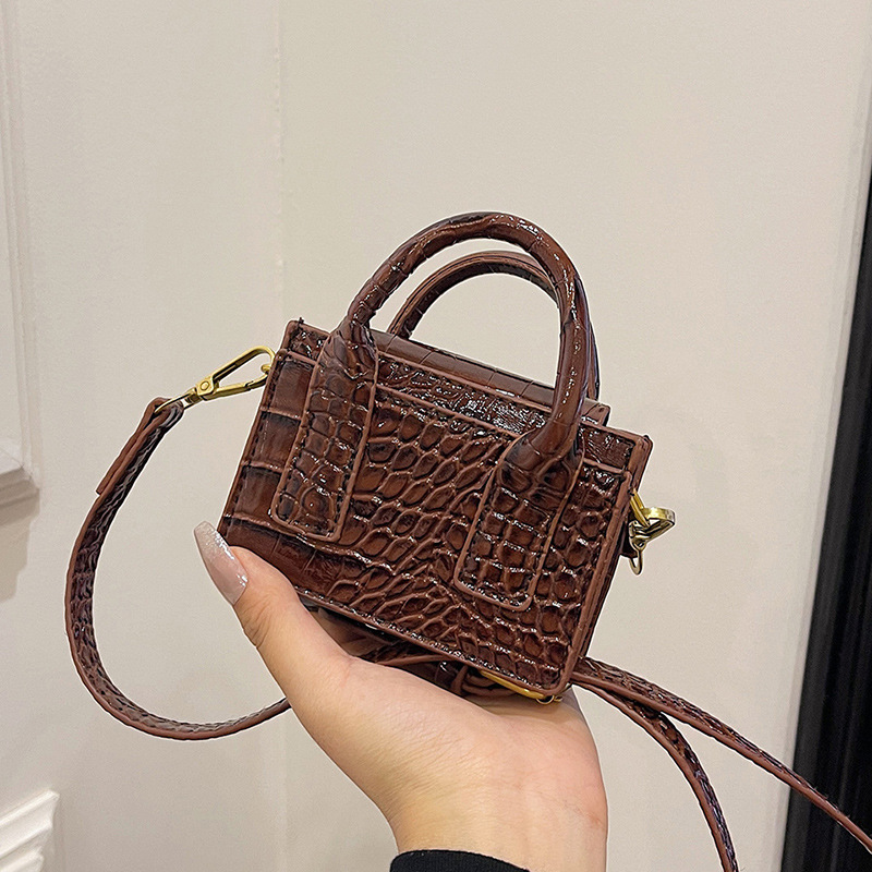 Crocodile pattern for women 2024 new model, high-end western-style texture, crossbody shoulder bag, hand-held small_voghion.com