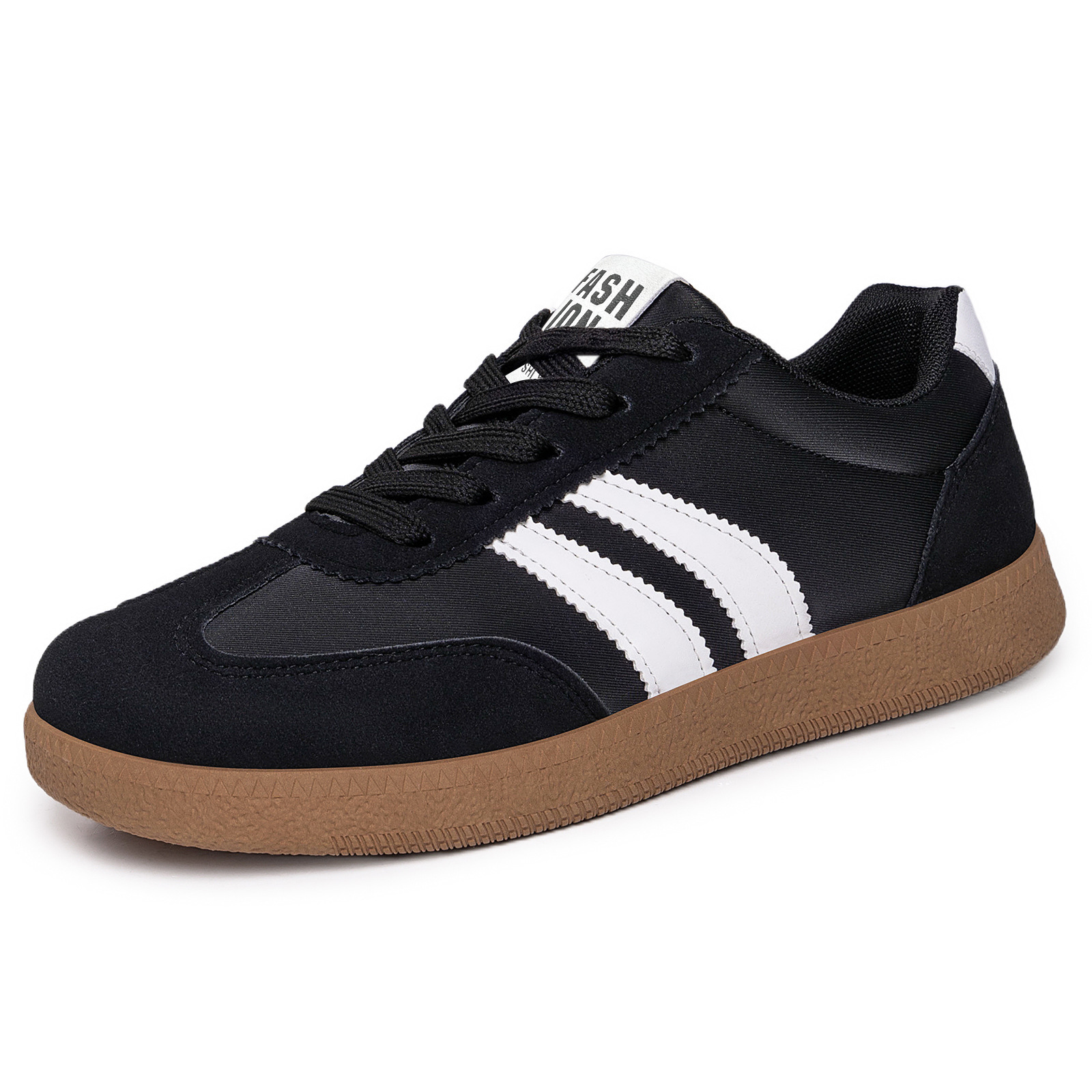 Zapatos de entrenamiento retro de primavera de mujeres nuevos zapatos de skate casuales a rayas de color combinados con zapatos de estudiante suaves al por mayor