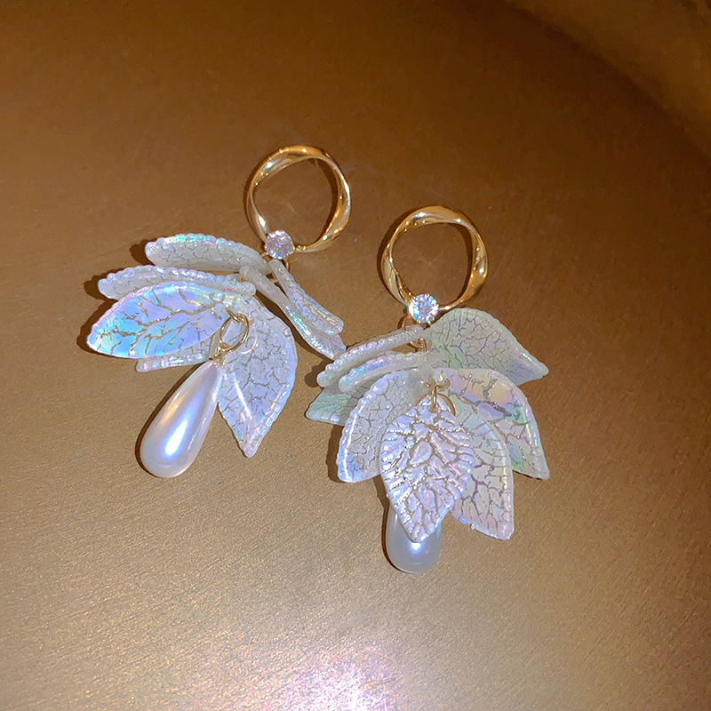 9g Weight 1 Pair Simple Style Geometric Flower Plating Alloy Drop Earrings