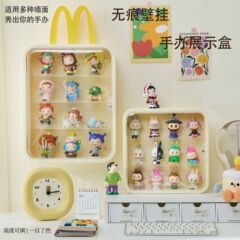 壁掛式玩偶盲盒收納架泡泡瑪特防塵公仔手辦收納盒展櫃透明置物架