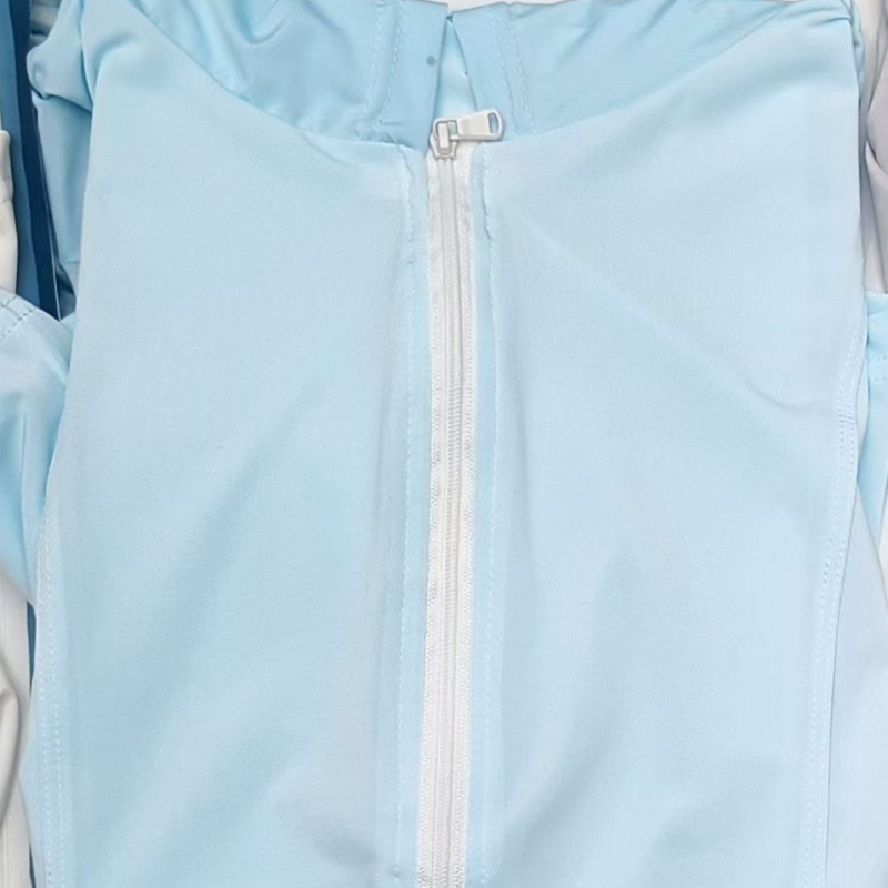 파란색(후드 있음)