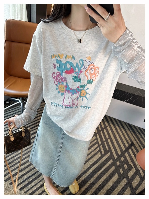 ストリート神Tシャツ～！ファッショナブルな偽ツーピースブライトシルクTシャツ女性の夏の落書きルーズラウンドネック日焼け止め長袖トップ|undefined
