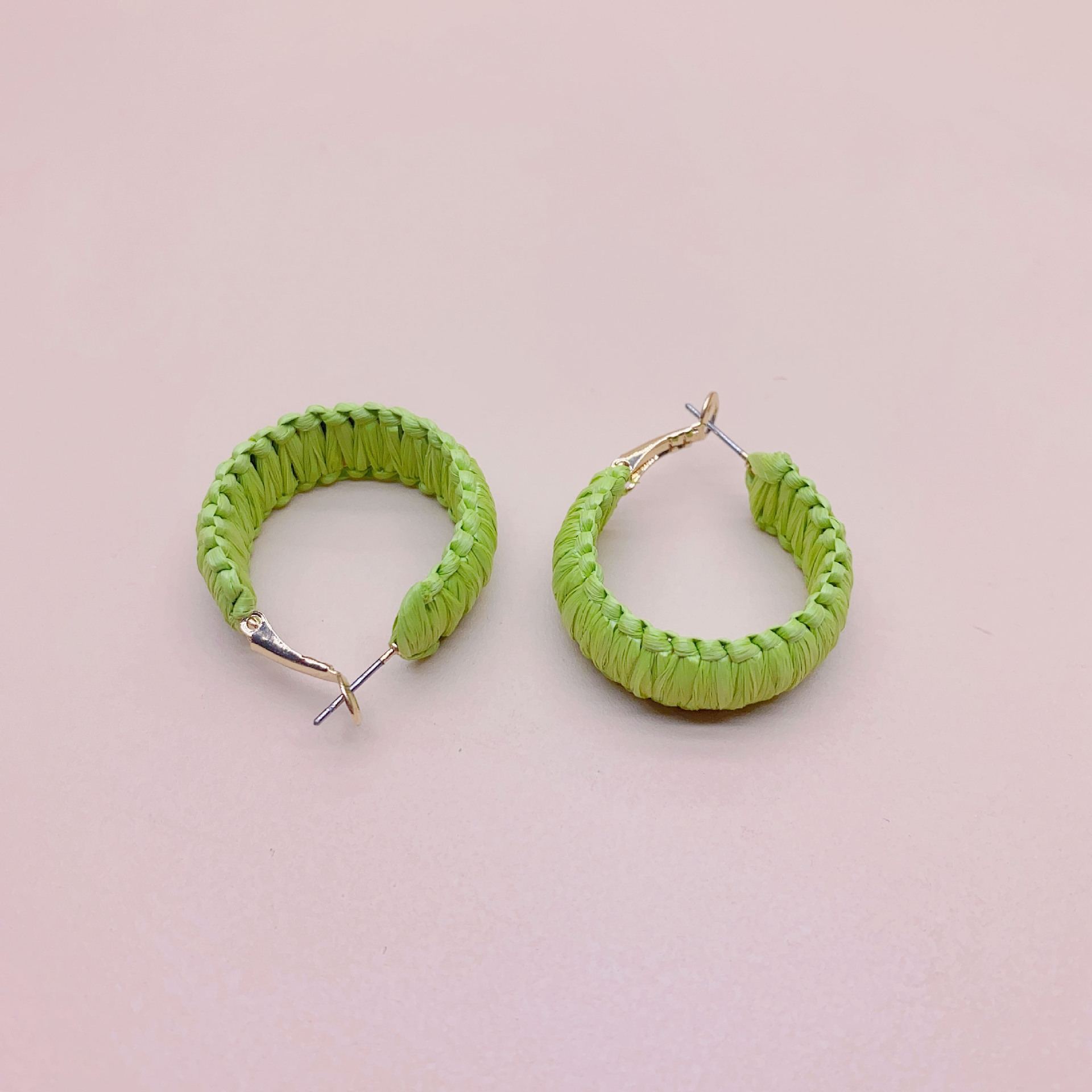 Casual Ethnic Style Geometric Raffia Women's Hoop Earrings 1 Pair display picture 3