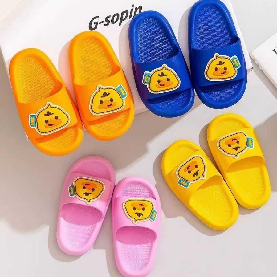 2024 новые детские тапочки для мужчин и женщин 3-12 лет, крупные и средние дети милые дети мультфильм нескользящий мягкий нижний летний круиз