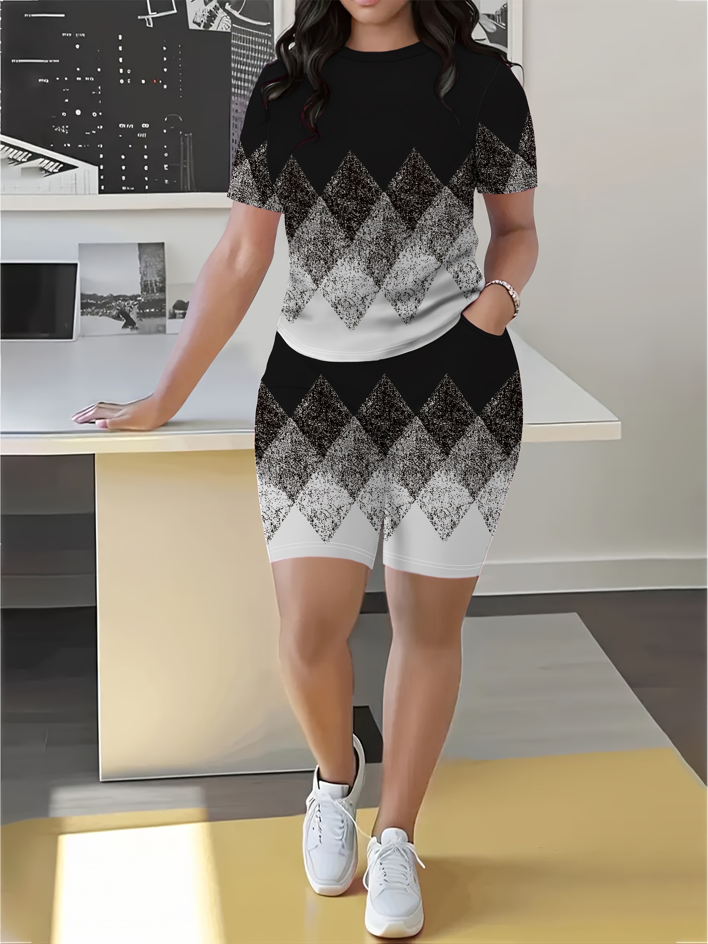 Women's Geometric Print Short Sleeve T-Shirt And Shorts Set - Comfortable Casual Summer Outfit ​​Versatile Two-Piece Coordination_ecoleips.com